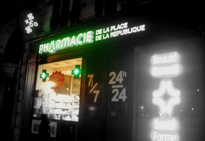 Photo d'une pharmacie ouverte de nuit